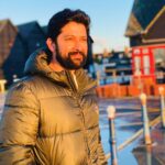 Aftab Shivdasani Instagram – “For the grace of the presence, be grateful.”
– Rumi. 
Thank you 2023. Hello 2024. ❤️✨
Happy new year everyone, May all your dreams come true. #2024 #grateful