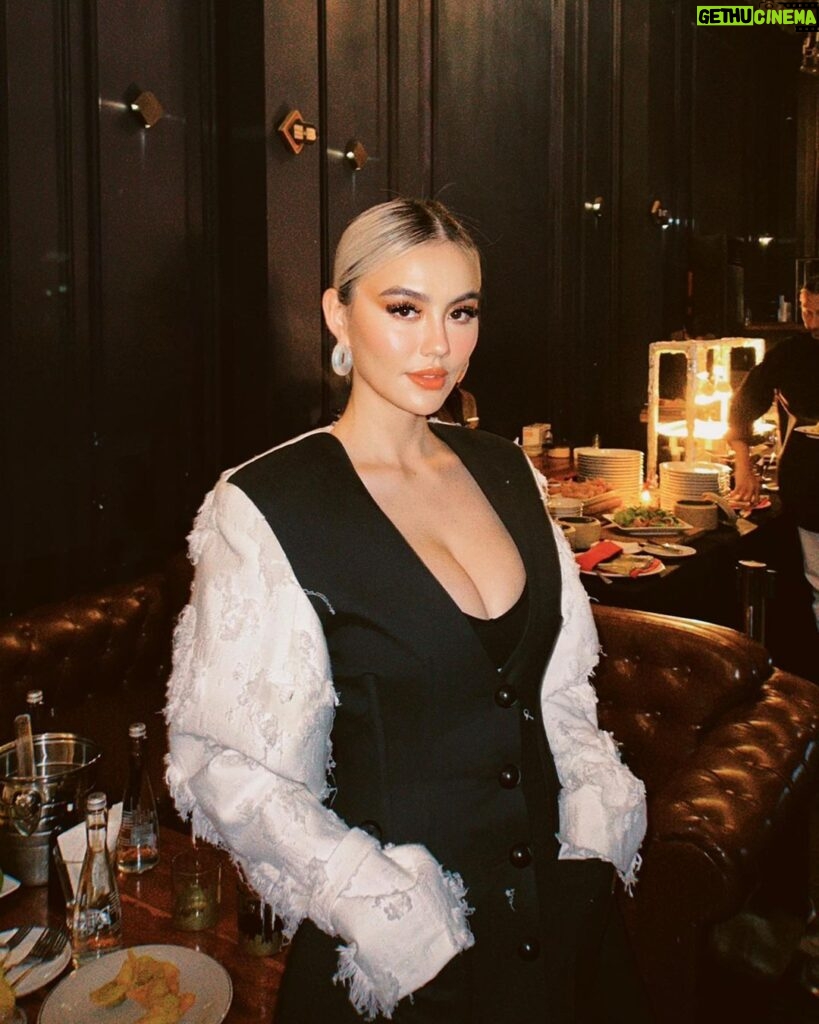 Agnez Mo Instagram - Last night, as the co founder of Eventori, I thank all the invitees, and all the key players of Entertainment business in Indonesia for coming and celebrating the 3rd year anniversary of @eventori.id Eventori: an entertainment ecosystem that we created to help local talents get the best opportunities they can get, NOT JUST for talents in big cities but also for smaller cities. At the same time, Eventori also creates the platform, such as creating events for talents in Indonesia to showcase their craft. We also help event organizers finding the talents they need (singers, influencers, entertainers, dancers) by providing over 12,000 talents signed to us (including influencers) to choose from (yes, thats twelve thousand talents) #AGNEZMO #BOSSshit #mogulmove