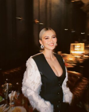 Agnez Mo Instagram - Last night, as the co founder of Eventori, I thank all the invitees, and all the key players of Entertainment business in Indonesia for coming and celebrating the 3rd year anniversary of @eventori.id 

Eventori: an entertainment ecosystem that we created to help local talents get the best opportunities they can get, NOT JUST for talents in big cities but also for smaller cities.

At the same time, Eventori also creates the platform, such as creating events for talents in Indonesia to showcase their craft. 

We also help event organizers finding the talents they need (singers, influencers, entertainers, dancers) by providing over 12,000 talents signed to us (including influencers) to choose from (yes, thats twelve thousand talents) 

#AGNEZMO #BOSSshit #mogulmove
