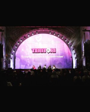 Agnez Mo Instagram - Last night, as the co founder of Eventori, I thank all the invitees, and all the key players of Entertainment business in Indonesia for coming and celebrating the 3rd year anniversary of @eventori.id 

Eventori: an entertainment ecosystem that we created to help local talents get the best opportunities they can get, NOT JUST for talents in big cities but also for smaller cities.

At the same time, Eventori also creates the platform, such as creating events for talents in Indonesia to showcase their craft. 

We also help event organizers finding the talents they need (singers, influencers, entertainers, dancers) by providing over 12,000 talents signed to us (including influencers) to choose from (yes, thats twelve thousand talents) 

#AGNEZMO #BOSSshit #mogulmove
