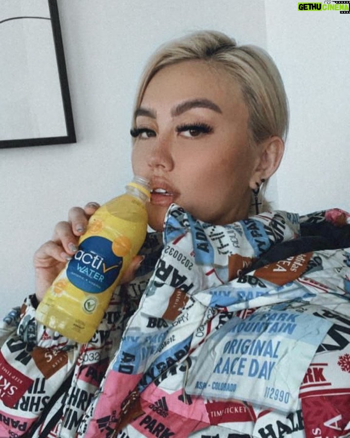 Agnez Mo Instagram - Let's start your day and stay hydrated with ACTIV WATER. Keeping my body fit is very important during a hectic schedule. You should try it! ACTIV WATER ini yang jaga tubuhku selalu energik menjalani hari-hariku, mulai dari rekaman, shooting, konser dan lainnya. Thanks ACTIV WATER - my only multivitamin isotonic! Kombinasi Vitamin B3, B6, B9, B12, C, E, dan Zinc jaga daya tahan tubuhku. Rasanya enak juga. Really love itππ€ #ActivWater #Isotonikwater #BacktoACTIV #AGNEZMO