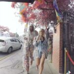 Agnez Mo Instagram – Struttin with the best @sutanamrull. Listen to the song on @tiktok #AGNEZMOBoyMagnet #BoyMagnetChallenge 🧲

#AGNEZMO