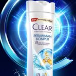 Agnez Mo Instagram - Hadir dengan kandungan 10x super vitamin, yaitu Niacinamide untuk menutrisi kulit kepala/scalp barrier, sikat habis ketombe basah dan kering, bikin ketombe gak balik lagi. AGNEZ MO x @clearindonesia CLEAR is enriched with 10x Super Vitamin (Niacinamide) to nourish the scalp, preventing both wet and dry dandruff from appearing #CLEARinAja #AGNEZMO
