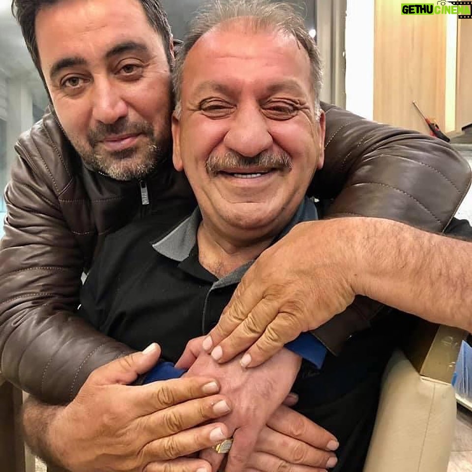 Ahmad Jola - 2.6K Likes - واپیری بەرەو پیرمان هات
Admin/@7ama_._ahmad