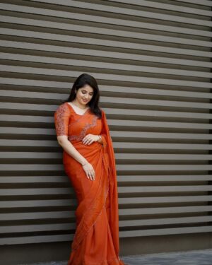 Aima Rosmy Sebastian Instagram - Capturing the autumn hues with saree - MAPLE🍁, a  stunning saree with the artistic touch of @tazzels3 

P.c - @midhun.mohan_ 📸
.
.
.
.
#festive #festivewear #festivalfashion #festiveseason #instafashion #instadaily #instagram #trend #trendy