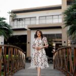 Aima Rosmy Sebastian Instagram - Spark and shine, it’s Christmastime. 🎄✨ Attire @amazebyashiyajesel 👗 Click @poshbe.ae 📸 #insta #instafashion #instachristmas #christmas #festivewear #fesriveoutfits Dubai, United Arab Emirates