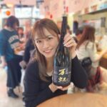 Aina Fukumoto Instagram - Merry Christmas🎄✨ この間飲みに行ったときにレアな日本酒いっぱい出してもらったの〜🥺❤️❤️❤️ 美味しい日本酒にお酒がすすむアテを堪能できるお気に入りのお店🍶✨ 今年あと1回行けたらいいなあ🤭💖 #大阪 #梅田 #リンクス #リンクス梅田 #links #odd #日本酒 #十四代 #万虹 #七重二十貫 #新政 #新政酒造 #新政no6 #日本酒居酒屋 #日本酒好き #日本酒女子 #日本酒好きな人と繋がりたい #お酒 #お酒好き女子 #お酒好きな人と繋がりたい #🍶