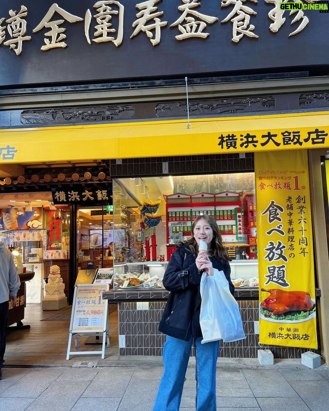 Aina Fukumoto Instagram - 横浜中華街💛💛💛 きました!!!大好きな食べ歩き😋 崎陽軒の店舗初めて行ってみたり、ちょこちょこ食べ歩きしながら飲んで、しっかり本格中華も堪能して、お腹いっぱいになったあとは足つぼマッサージで締めました😮💨💓 マッサージが気持ちよすぎて完全にハマった🤭✨ #横浜 #横浜中華街 #横浜中華街食べ歩き #横浜グルメ #横浜ランチ #食べ歩き #食べ歩きグルメ #食べ歩き好きな人と繋がりたい #中華 #中華料理 #中華街食べ歩き #中華街 #中華街グルメ #崎陽軒 #小籠包 #麻婆豆腐 #足つぼ #マッサージ #満喫 #💛