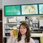 Aina Fukumoto Instagram - 横浜中華街💛💛💛 きました！！！大好きな食べ歩き😋 崎陽軒の店舗初めて行ってみたり、ちょこちょこ食べ歩きしながら飲んで、しっかり本格中華も堪能して、お腹いっぱいになったあとは足つぼマッサージで締めました😮‍💨💓 マッサージが気持ちよすぎて完全にハマった🤭✨ #横浜 #横浜中華街 #横浜中華街食べ歩き #横浜グルメ #横浜ランチ #食べ歩き #食べ歩きグルメ #食べ歩き好きな人と繋がりたい #中華 #中華料理 #中華街食べ歩き #中華街 #中華街グルメ #崎陽軒 #小籠包 #麻婆豆腐 #足つぼ #マッサージ #満喫 #💛