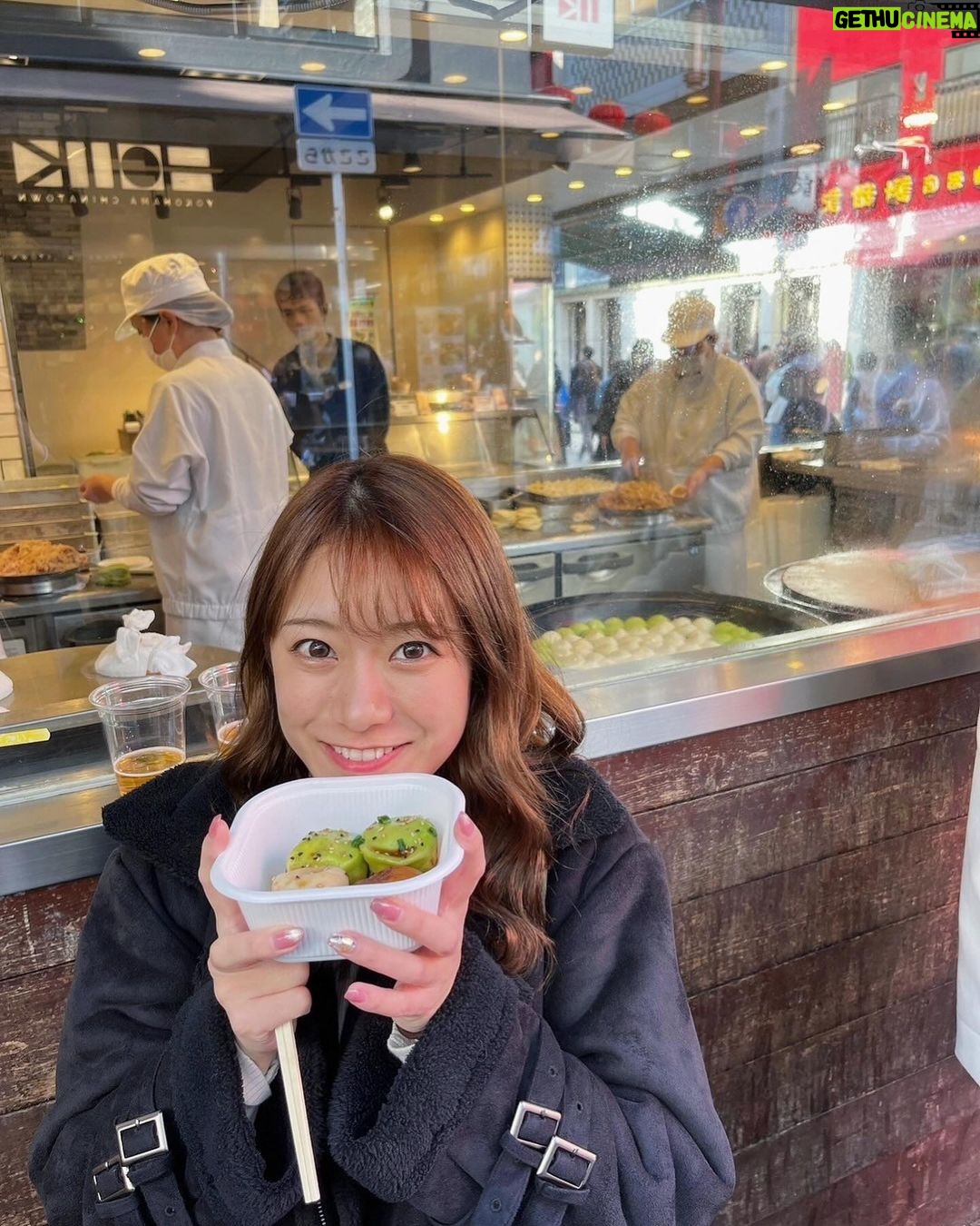 Aina Fukumoto Instagram - 横浜中華街💛💛💛 きました!!!大好きな食べ歩き😋 崎陽軒の店舗初めて行ってみたり、ちょこちょこ食べ歩きしながら飲んで、しっかり本格中華も堪能して、お腹いっぱいになったあとは足つぼマッサージで締めました😮💨💓 マッサージが気持ちよすぎて完全にハマった🤭✨ #横浜 #横浜中華街 #横浜中華街食べ歩き #横浜グルメ #横浜ランチ #食べ歩き #食べ歩きグルメ #食べ歩き好きな人と繋がりたい #中華 #中華料理 #中華街食べ歩き #中華街 #中華街グルメ #崎陽軒 #小籠包 #麻婆豆腐 #足つぼ #マッサージ #満喫 #💛