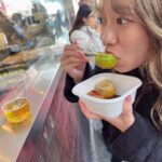Aina Fukumoto Instagram - 横浜中華街💛💛💛 きました！！！大好きな食べ歩き😋 崎陽軒の店舗初めて行ってみたり、ちょこちょこ食べ歩きしながら飲んで、しっかり本格中華も堪能して、お腹いっぱいになったあとは足つぼマッサージで締めました😮‍💨💓 マッサージが気持ちよすぎて完全にハマった🤭✨ #横浜 #横浜中華街 #横浜中華街食べ歩き #横浜グルメ #横浜ランチ #食べ歩き #食べ歩きグルメ #食べ歩き好きな人と繋がりたい #中華 #中華料理 #中華街食べ歩き #中華街 #中華街グルメ #崎陽軒 #小籠包 #麻婆豆腐 #足つぼ #マッサージ #満喫 #💛