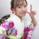 Aina Fukumoto Instagram - 1月1日20時からの新春！よしもと大爆笑2024🧡🧡🧡 今年もめっちゃ可愛いお着物でヘアセットも帯もそれに合わせて可愛く仕上げてもらいました🤭💖 お正月からみんなで大笑いしましょう😎✨✨✨ エリアによって放送の日程が違うので確認してみてね🫡 #お正月 #2024年 #1月1日 #お笑い #新春 #よしもと #大爆笑 #漫才 #コント #対決 #大阪 #なんば #難波 #よしもと漫才劇場 #漫才劇場 #是非 #ご覧ください #🤭