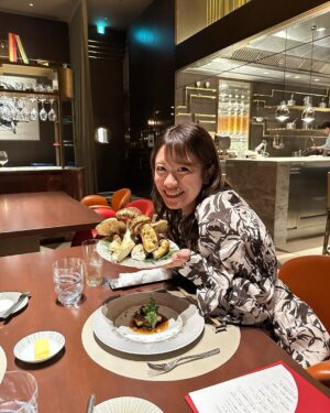 Aina Fukumoto Instagram - また1つ夢が叶いました🥺🫶🏽

お料理も空間も接客も全てにおいて最高すぎました🥺✨
幸せすぎた〜🥺❤️❤️❤️❤️❤️

#スガラボ #スガラボヴィー #スガラボv #sugalabo #sugalabov #french #dinner #restaurant #ヴィトン #ルイヴィトン # vuitton #louisvuitton #🍽️ #🤤
