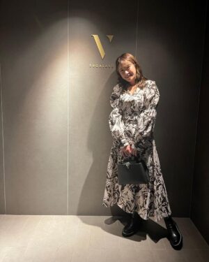 Aina Fukumoto Instagram - また1つ夢が叶いました🥺🫶🏽

お料理も空間も接客も全てにおいて最高すぎました🥺✨
幸せすぎた〜🥺❤️❤️❤️❤️❤️

#スガラボ #スガラボヴィー #スガラボv #sugalabo #sugalabov #french #dinner #restaurant #ヴィトン #ルイヴィトン # vuitton #louisvuitton #🍽️ #🤤