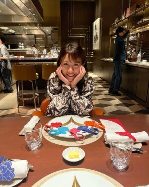 Aina Fukumoto Instagram - また1つ夢が叶いました🥺🫶🏽

お料理も空間も接客も全てにおいて最高すぎました🥺✨
幸せすぎた〜🥺❤️❤️❤️❤️❤️

#スガラボ #スガラボヴィー #スガラボv #sugalabo #sugalabov #french #dinner #restaurant #ヴィトン #ルイヴィトン # vuitton #louisvuitton #🍽️ #🤤