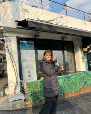 Aina Fukumoto Instagram - 年内ラスト旅行は韓国へ✈️💕

大人になってプライベートで行くのは何気に初めてやってんけど、行きたいところ食べに行きたいお店含めて全部周れたという奇跡🥺✨
改めて周りの方に恵まれすぎてるなあと感じる旅でした🙇🏽‍♀️❤️
ありがとうございました🥺❤️❤️❤️

2023年30歳節目の年で全てのことが濃すぎる1年やったなあ😌
自分の中で仕事にプライベートにしっかりやり切ったし楽しんだ！！！来年からもより一層気合い入れて💪🏽毎日ニコニコで周りの人たちをはっぴーにできる存在になるぞっ🥰

みんな今年もありがとうね☺️💖
良いお年をお迎えくださいっ🫶🏽

#韓国 #韓国旅行 #韓国グルメ #韓国スイーツ #明洞 #明洞グルメ #東大門 #南大門 #タッカンマリ #カンジャンケジャン #広蔵市場 #仁川 #旅行 #旅行好きな人と繋がりたい #グルメ #食べるの好きな人と繋がりたい #🇰🇷 #2023年 #今年もありがとうございました #良いお年を #🥳