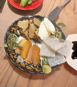 Aina Fukumoto Instagram - Merry Christmas🎄✨ この間飲みに行ったときにレアな日本酒いっぱい出してもらったの〜🥺❤️❤️❤️ 美味しい日本酒にお酒がすすむアテを堪能できるお気に入りのお店🍶✨ 今年あと1回行けたらいいなあ🤭💖 #大阪 #梅田 #リンクス #リンクス梅田 #links #odd #日本酒 #十四代 #万虹 #七重二十貫 #新政 #新政酒造 #新政no6 #日本酒居酒屋 #日本酒好き #日本酒女子 #日本酒好きな人と繋がりたい #お酒 #お酒好き女子 #お酒好きな人と繋がりたい #🍶