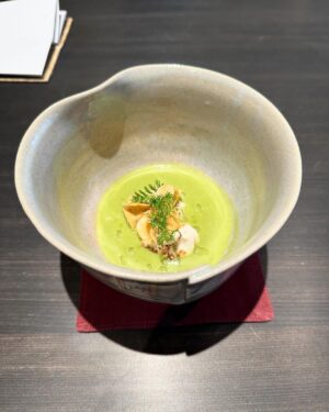 Aina Fukumoto Instagram - 奈良まほろば館でのトークショー🧡🧡🧡
平日の昼間にも関わらずお越しいただいた皆さんありがとうございました🤭✨

石川住職と杉山先生と色んなお話させていただきました😎
楽しかったなあ〜🥳

いっぱい可愛い言うてもらえて幸せ空間でした🤫💖笑

大立山まつり2024 奈良ちとせ祝(ほ)ぐ寿(ほ)ぐまつりは1月27日(土)28日(日)の2日間平城宮跡にて開催されます⭐️
現地でしか味わえない臨場感と迫力を体感しに是非お越しください☺️🫶🏽

あと！！！奈良まほろば館にあるレストランTOKIのお食事が美味しすぎたよ〜🤤東京の皆さん！奈良の食を堪能しに行ってみてね🥰

#奈良 #なら #平城宮跡 #朱雀門 #大立山まつり #奈良ちとせ祝ぐ寿ぐまつり #2024 #称徳天皇 #御斎会 #イベント #お祭り #祭り #まつり #お楽しみに #🤭 #奈良まほろば館 #TOKI #ミシュラン #おすすめ #🤤