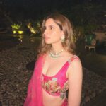 Aisha Ahmed Instagram - . Sangeet Night #Meghank ✨ I couldn’t pick which one I liked more 🪷 . Styled by @ojaskolvankar In this stunning pink lehenga by @paulmiandharsh jewellery @flourishbygunjanjain Assisted by @arshadjrofficial