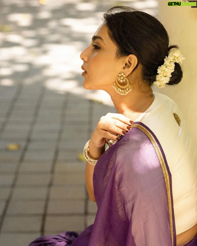 Aishwarya Lekshmi Instagram - 🪷 @raw_mango . @amrapalijewels . @amethystchennai . @kiransaphotography