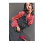 Akari Takaishi Instagram - ELLEgirl🦩 この甘々なヘアメイクとインパクトのある衣装が好き インタビュー🍒🎟🎀(ストーリー貼ります) https://www.ellegirl.jp/fashion/column/a46171684/akari-takaishi202312/ #ellegirl #elle