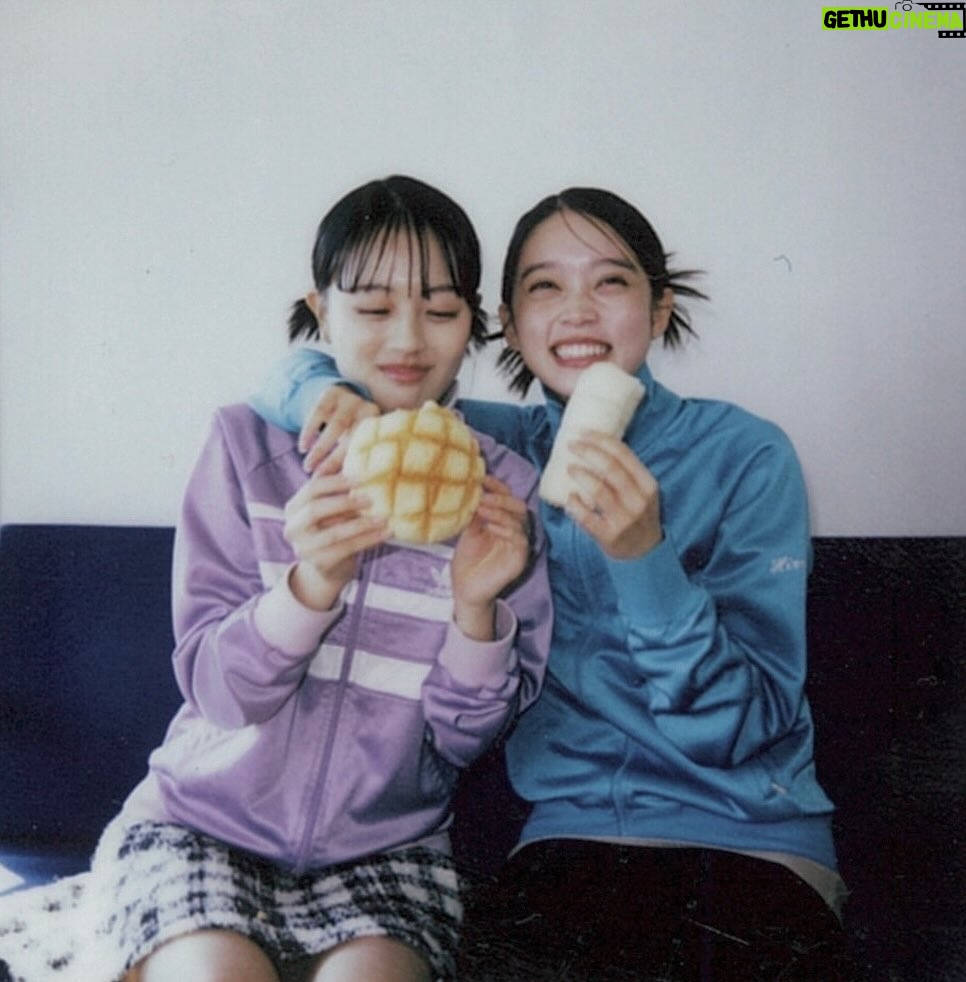Akari Takaishi Instagram - 絡まれてる樹里ちゃんが愛おしいです。 今月イベントが決まりました! 写真展初日の1/30(火)19:00~20:00 @弘重ギャラリー お会いできるのを楽しみにしています🍞 写真展「 W -double- ふたり寫眞展 」 写真家も被写体も星の数ほどいて、写真展も数あれど、ふたり組にフォーカスしたものはあまりない。 「 W -double- ふたり寫眞展 」は3人の新進気鋭のクリエイターが気になる次世代女優のふたりを撮影する写真展です。 stylist @kanedakenshi h&m @ayasumimoto ーーーーーーーーーー ●参加女優 × フォトグラファー● 髙石あかり × 上坂樹里 × 木下昂一 @a_akari1219 @juri_kosaka @takataka0985 大島涼花 × 藤﨑ゆみあ × 坂功樹 @ryoka_oshima @yumia_fujisaki @ko_ki333 成海花音 × 岡田菜々美 × 外山文治 @narumi.kanon.official @naninune_nana @bunchama ーーーーーーーーーー 日程 : 2024年1月30日(火)〜2月4日(日) 時間 : 11:00〜19:00 会場 : 弘重ギャラリー 〒150-0022東京都渋谷区恵比寿南2-10-4 ART CUBE EBIS 地下1F ※JR恵比寿駅より徒歩7分ほど。 ※最終日のみ17:00閉館 入場料 : 300円