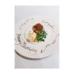 Akari Takaishi Instagram - 平祐奈さんとご飯に行ってきました。とっても素敵なお店に驚き、なんとデザートのタイミングで、「ライちゃん Happy Birthday」と書かれたデザートが運ばれてきまして…… 人生で初めてでした。プレゼントまで頂き、嬉しさのあまり声が出なかったです。ありがとうございます、。 平さんは、私の憧れです。 もう少しで20歳。 憧れの人目指して頑張ります。 (平さんから「ライちゃん」と呼ばれていることがバレてしまった。でも、大丈夫。私がパピちゃんと呼んでいることはバレていないのだから。)