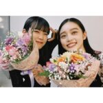 Akari Takaishi Instagram - 「みゆな×髙石あかり〜トークショー&ミニライブ〜」 お越しくださった皆様、ありがとうございました🌷 あっという間な時間で話し足りず、みゆなちゃんの歌もずっと聴いていたかったです🥲 都城工業高等専門学校さんから素敵なお花を頂きました、感謝。 いつか皆さんとみゆなちゃんと六華さんとまた都城で再会できますように🤭