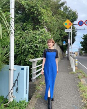 Akina Minami Instagram - 今週のプチブランチは1周年記念で鎌倉へ✨
鎌倉グルメ食べまくりました😋
観てね✨Tverでも観れるよ🙆‍♀️

鎌倉ロケの衣装（写真1・2枚目）は

Tシャツ、ワンピース
@cocodeal_official
ピアス
@tomomi.s_jewelry
ネックレス
@jurk.official
ブーツ
@dianashoespress

です✨
そして先週の衣装は

写真3・4枚目
ワンピース、シアージャケット
@cocodeal_official
ピアス
@abiste_official
パンプス
@dianashoespress

写真5・6枚目
トップス
@avie_andensal
ビスチェ、スカート
@anogh_official
ピアス
@abiste_official
ブーツ
@dianashoespress