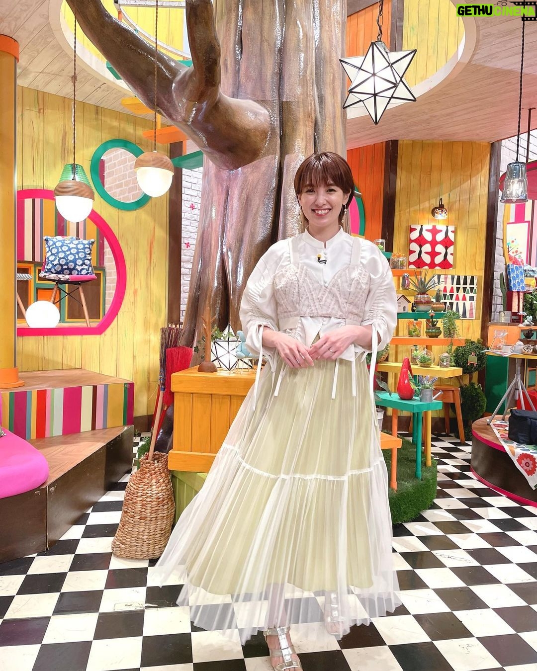 Akina Minami Instagram - プチブランチ衣装✨ 5〜8枚目は来週の衣装だよ☺️ 来週も観てね✨ 写真1・2枚目 セットアップ @lily_brown_official ピアス @blueta1handmade 靴 @randa_pic 写真3・4枚目 セットアップ @rosebud_official_ ピアス @do_la.official ネックレス @__ripsalis__ サンダル @randa_pic 写真5・6枚目 トップス @jeshofficial_ スカート @limue_official ピアス @popy_k サンダル @dianashoespress 写真7・8枚目 ワンピース @ezick.ec.official ピアス @abiste_official サンダル @reedit_official