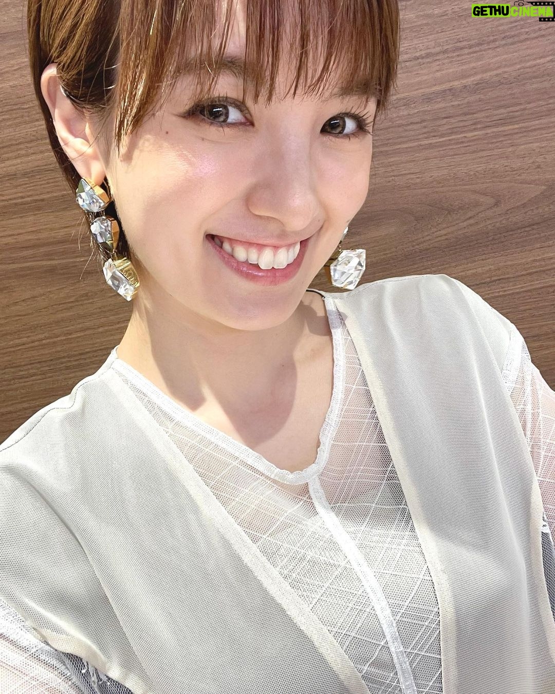 Akina Minami Instagram - プチブランチ衣装✨ 5〜8枚目は来週の衣装だよ☺️ 来週も観てね✨ 写真1・2枚目 セットアップ @lily_brown_official ピアス @blueta1handmade 靴 @randa_pic 写真3・4枚目 セットアップ @rosebud_official_ ピアス @do_la.official ネックレス @__ripsalis__ サンダル @randa_pic 写真5・6枚目 トップス @jeshofficial_ スカート @limue_official ピアス @popy_k サンダル @dianashoespress 写真7・8枚目 ワンピース @ezick.ec.official ピアス @abiste_official サンダル @reedit_official