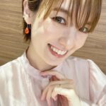 Akina Minami Instagram - プチブランチ衣装✨ 写真1・2枚目 トップス、スカート @resyuryu_official イヤカフパールチェーン付き @roughntumble_mine サンダル @randa_pic 写真3・4枚目 ワンピース @jeshofficial_ ピアス @mimucreate サンダル @randa_pic 写真5・6枚目 ブラウス @ritsu__h スカート @snidel_official ピアス @hiromi_._a サンダル @randa_pic 写真7・8枚目 シャツ、パンツ @lily_brown_official ピアス @do_la.official 靴 @randa_pic