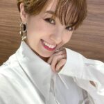 Akina Minami Instagram - 《プチブランチ》衣装✨ 写真1・2枚目 ジャケット、ワンピース @fumiku_tokyo 中に着たトップス @limue_official ピアス @blueta1handmade 靴 @dianashoespress 写真3・4枚目 コート @anen_official シャツワンピ @restock.fashion パンツ @fumiku_tokyo ピアス @amitiecredirdesign ブーツ @randa_pic 写真5・6枚目 衣装全て @un3d_official サンダル @dianashoespress ピアス @abiste_official 写真7・8枚目 ベスト @limue_official トップス、スカート @ekcookies_jp ブーツ @randa_pic ピアス @abiste_official