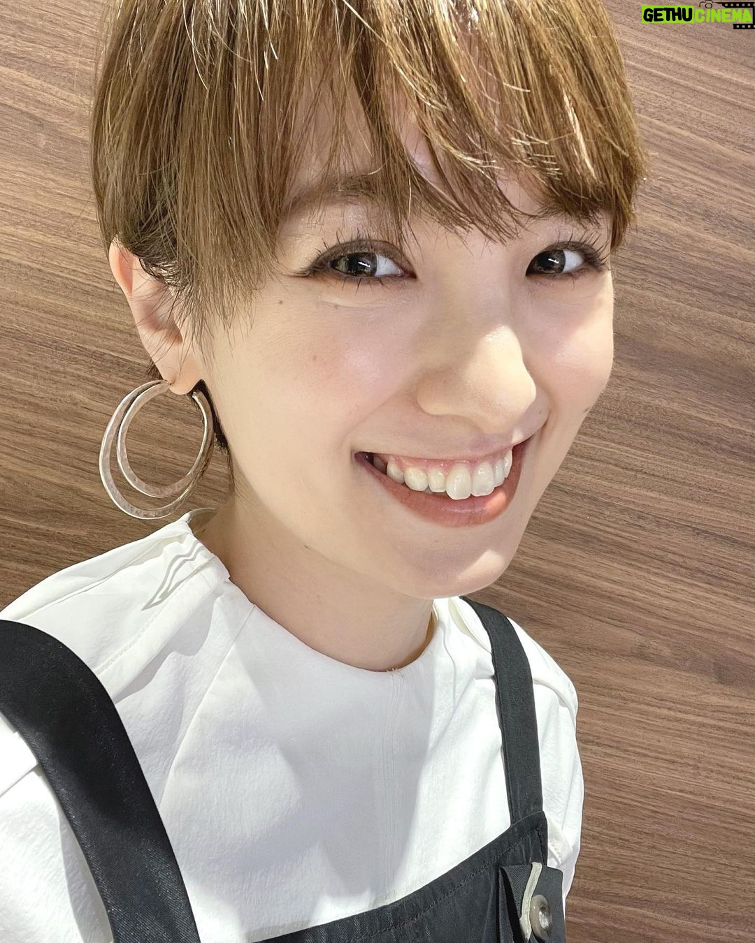 Akina Minami Instagram - 《プチブランチ》衣装✨ 写真1・2枚目 ジャケット、ワンピース @fumiku_tokyo 中に着たトップス @limue_official ピアス @blueta1handmade 靴 @dianashoespress 写真3・4枚目 コート @anen_official シャツワンピ @restock.fashion パンツ @fumiku_tokyo ピアス @amitiecredirdesign ブーツ @randa_pic 写真5・6枚目 衣装全て @un3d_official サンダル @dianashoespress ピアス @abiste_official 写真7・8枚目 ベスト @limue_official トップス、スカート @ekcookies_jp ブーツ @randa_pic ピアス @abiste_official