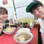 Akina Minami Instagram - 2人でお仕事の日、撮影が2時間早く終わって✨ サクッとご飯食べよう！と現場近くにあった町中華へ🥟🍜 炒飯頼んで3分くらいで出てきた😳 全部美味しかった😋