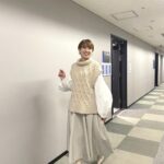 Akina Minami Instagram - 最近の衣装✨ 写真1・2枚目 ニット @shaggie_official スカート @hdxuly ブーツ @randa_pic ピアス @hiromi_._a 写真3・4枚目 トップス @casane_csn スカート @vannie_u ブーツ @staccatojapan_official ピアス @abiste_official 写真5・6枚目 トップス、ベスト @snidel_official スカート @lily_brown_official ブーツ @dianashoespress ピアス @unoaerre_japan 写真7・8枚目 トップス、ベスト、スカート @milaowen_official ブーツ @randa_pic ピアス @unoaerre_japan 写真9・10枚目 トップス、スカート @snidel_official ピアス @loni_jewelry_
