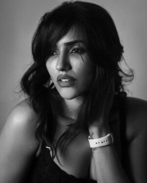 Akshara Gowda Instagram - Keep on shining 🔥❤️ 

📷 @pranav.foto 

 #aksharagowda #stylishtamilachi #aksharagowdabikki #stylishtamizhachi 
#chennai #hyderabad