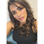 Akshara Gowda Instagram – Nose ring …… yay or nay ???
Looks designed by @manjiri_trivedi ( makeup and hair )
Styled by @amulya.suresh
#aksharagowda #stylishtamilachi #aksharagowdabikki #stylishtamizhachi
#mumbai Mumbai – मुंबई