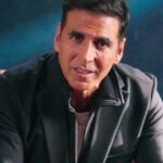 Akshay Kumar Instagram - An impossible task. One common man. An unwavering spirit. #MissionRaniganj is now streaming on Netflix. #MissionRaniganjOnNetflix @akshaykumar @vashubhagnani @parineetichopra @tinudesaiofficial @jackkybhagnani @deepshikhadeshmukh @ajay_kapoor_ @pooja_ent @jjustmusicofficial @ravikishann @kumudkmishra @pavanrajmalhotra @badolavarun #RajeshSharma @dibyenduofficial @virendrasaxenna07 @jameel.mumbai @mukeshsbhatt @ananthmahadevanofficial #ShishirSharma #SudhirPandey #BachanPachera #OmkarDasManikpuri @Kingrani.Deepak #VipulKRawal