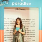 Akshay Kumar Instagram - Proud, prouder, proudest ♥️ That’s how you always make me feel, whether it’s to take up writing, going back to the university in your 40’s or just defying age and norms every chance you get. And today as you launch your new book, #WelcomeToParadise I just know it will add inches to my already big chest 😉 Congratulations Tina 😘 @twinklerkhanna