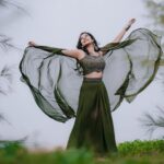 Akshaya Udayakumar Instagram - Green is the new WOW✨ Pc : @harikuttanhk Costume : @meluha__arathijayaraj @arathijayaraj Hair : @queen_bee_suji Mua : Taggingmyself