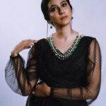 Akshaya hariharan Instagram – 🦅 Team – @adore_inspire_me @jiyamakeupartistry @dxgphotographer @ishhaara