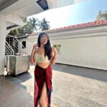 Akshita Mudgal Instagram - Grow through what you go through.🧚‍♀️ #picoftheday #post #postoftheday #sunnyday