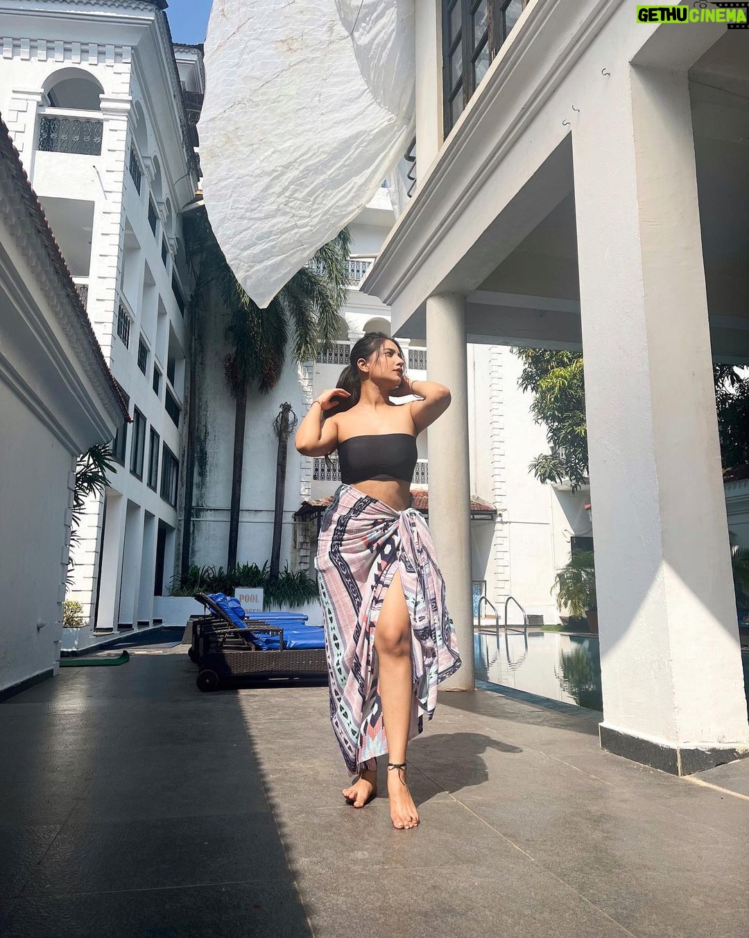 Akshita Mudgal Instagram - People will stare.Make it worth their while.🌸