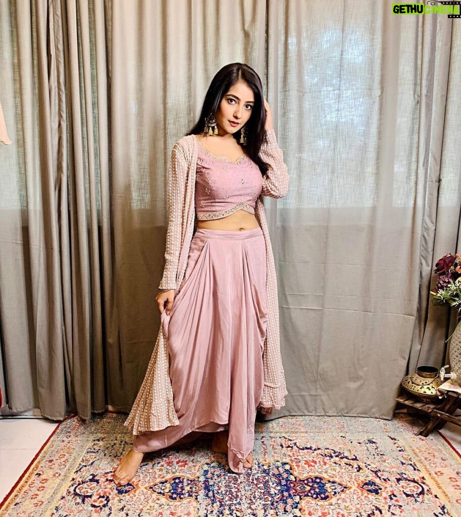 Akshita Mudgal Instagram - Let your soul taste the magic of your own love🌸 Styled by- @nidhikurda @anusoru