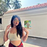 Akshita Mudgal Instagram - Grow through what you go through.🧚‍♀️ #picoftheday #post #postoftheday #sunnyday