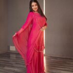 Akshita Mudgal Instagram - No outfit can beat the elegance level of a salwar suit🌺 📸- @vickykulkarni_official