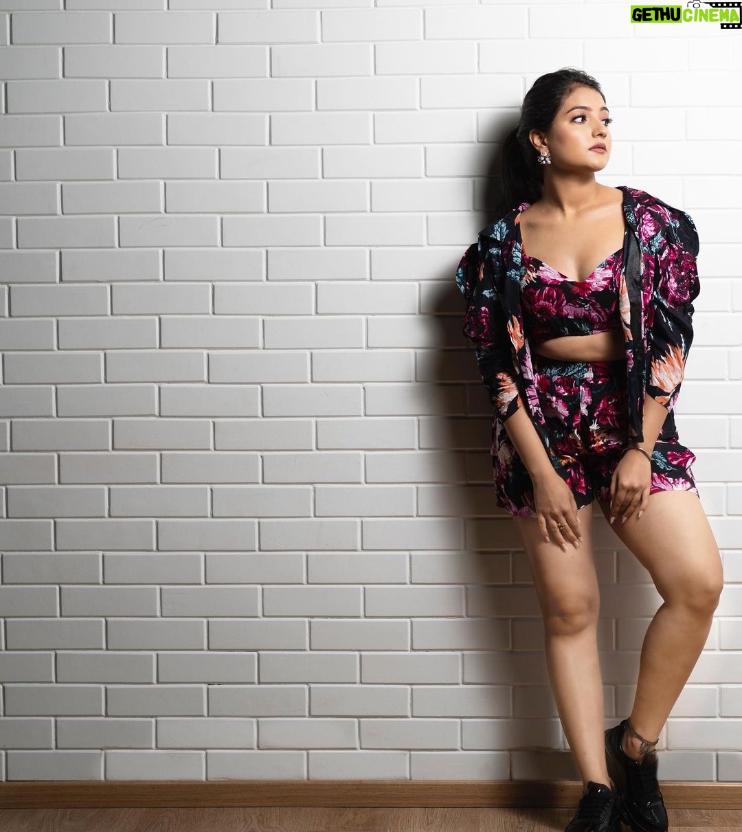 Akshita Mudgal Instagram - Be a game changer- the world has enough followers.✨ Styled by: @styling.your.soul Style Sourced: @style.onrent Outfit by: @cation.clothing Shoes: @stylestryofficial HMUA: @mua_shraddhanand Photography: @van_photography Location📍: @ac0studios Managed By : @sumitpuriya @beamoreentertainment