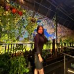 Akshita Mudgal Instagram – All beautiful things are around you💚🖤

#aesthetic #travel #newpost #black #love #photooftheday #vibe