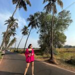 Akshita Mudgal Instagram - Go where you feel most alive.🌴 #nature #travel #love #goa #picoftheday Parra, Goa